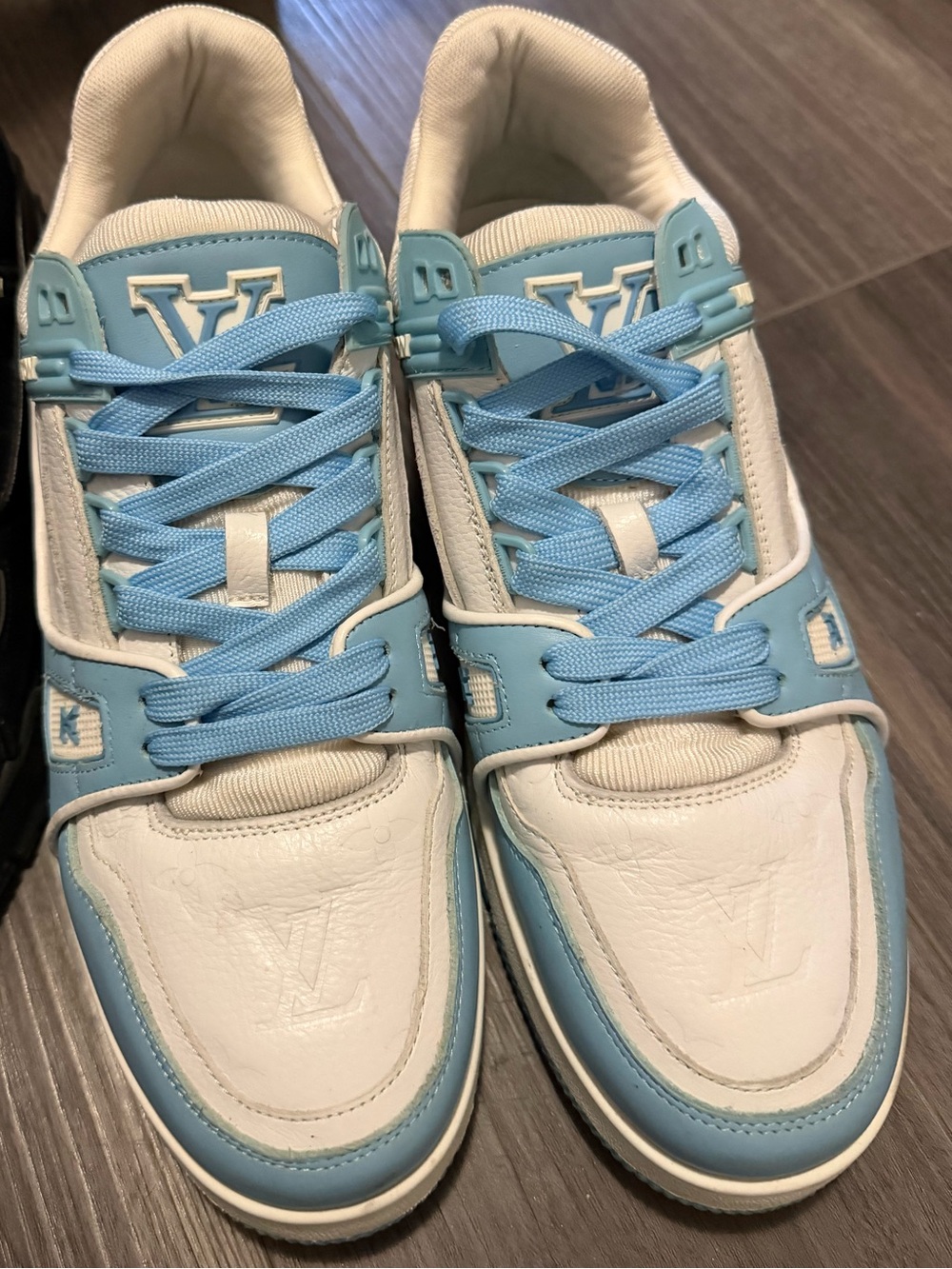 Louis Vuitton Men’s Low-Top Sneakers in White and Light Blue